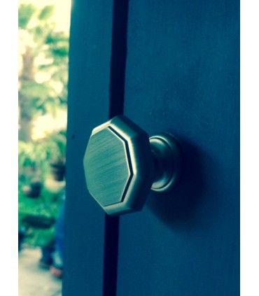 Poignée bouton de meuble finition nickel brossé