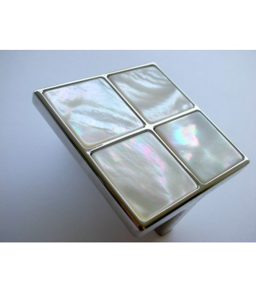 Poignée et bouton Pierre de Nacre 57 x 57 mm