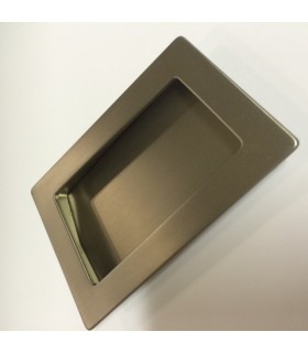 Poignée cuvette asymétrique MB091360 par Confalonieri Poignée cuvette asymétrique MB091360 par Confalonieri