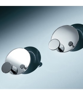 Patère miroir ronde avec double crochet PA00290  par Confalonieri