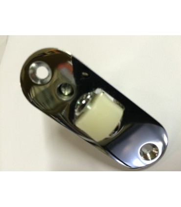 Loquet rétractable pour porte de sauna