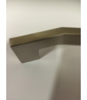 Poignée série Angle 6771 par Estamp Poignée série Angle 6771 par Estamp