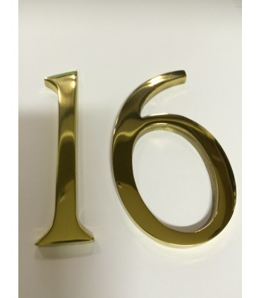 Chiffre 1&6 découpé en Laiton poli verni hauteur 100 mm