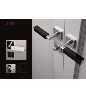 Paire de béquilles Cube home en noir opaque par Arius