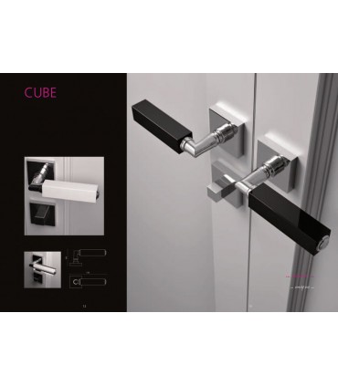 Paire de béquilles Cube home en noir opaque par Arius