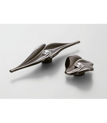 Poignée de meuble série Amelie  par Bosetti Marella avec strass de Swarovski