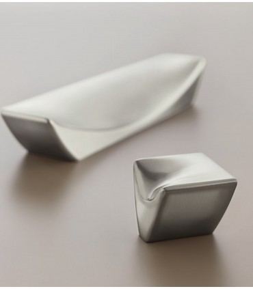 Poignée bouton de meuble design Regatta par Bosetti Marella