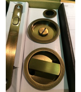 Serrure pour porte coulissante bois avec rosaces conda/déconda.