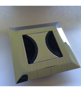 Finition chromé brillant Finition chromé brillant