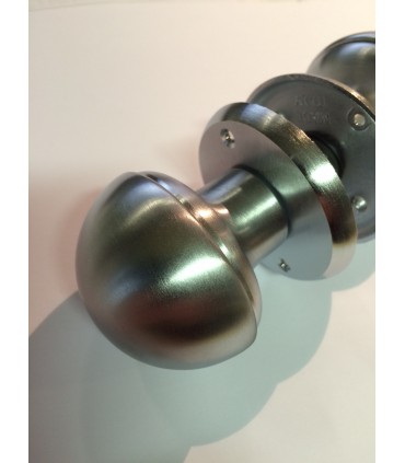 Finition chrome satiné