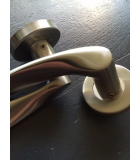 Paire de poignée béquille double en inox série 2042