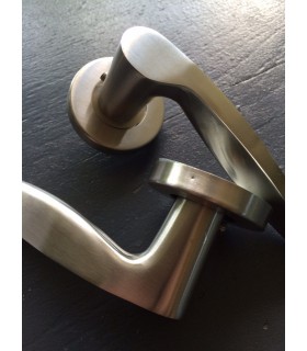 Paire de poignée béquille double en inox série 2041