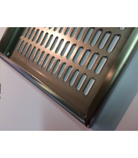 Grille de ventilation en inox avec trous oblongs Grille de ventilation en inox avec trous oblongs