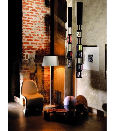 Tower 33 l'étagère suspendue pour CD