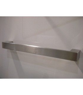 Poignée sur embase carrée