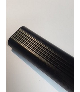 Tube de penderie décoratif en aluminium strié Tube de penderie décoratif en aluminium strié