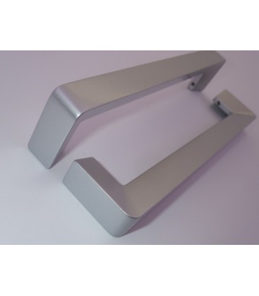 Poignée série Tri-d argent mat