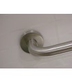 Barre d'appuie inox brossé sur mur détail rosace Barre d'appuie inox brossé sur mur détail rosace