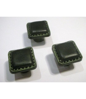 Bouton cuir vert
