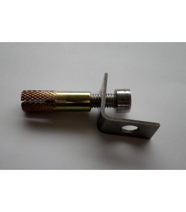 Fixation du rail contre le mur