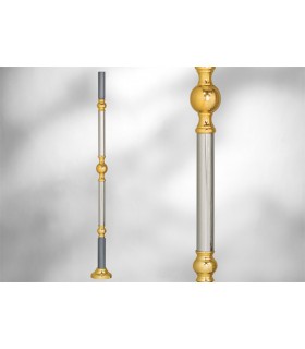 Poteaux sur embase ronde avec élément décoratif Poteaux sur embase ronde avec élément décoratif