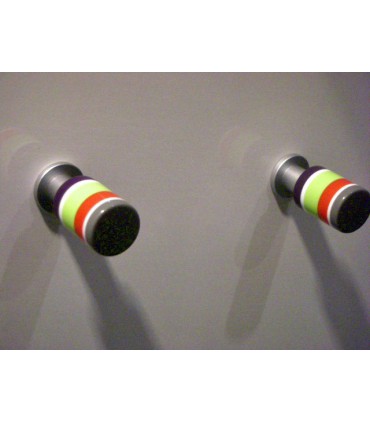 Bouton multicolor rond bout gris