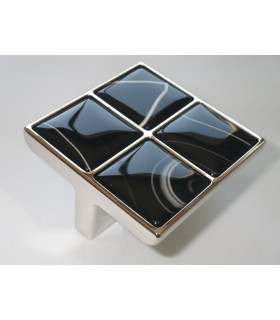 Bouton en Pierre d'Onix dim.57 x 57 mm Bouton en Pierre d'Onix dim.57 x 57 mm