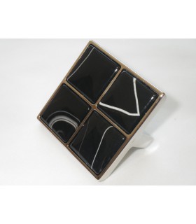 Bouton en Pierre d'Onix dim.57 x 57 mm Bouton en Pierre d'Onix dim.57 x 57 mm