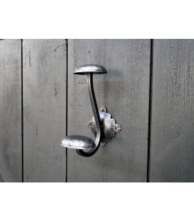 Patère double en fer forgé