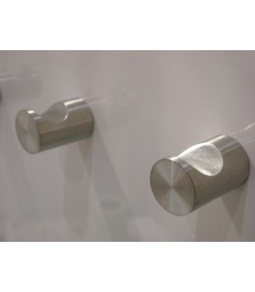 Poignée bouton simple ergot