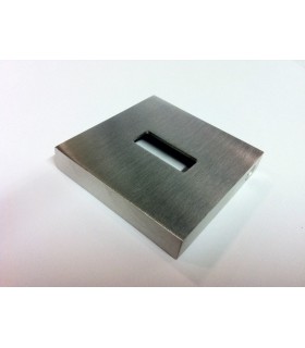 Rosace carrée pour entrée de clé avec découpe rectangulaire Rosace carrée pour entrée de clé avec découpe rectangulaire
