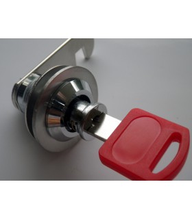 Clé pour le changement du cylindre sur serrures batteuses Clé pour le changement du cylindre sur serrures batteuses