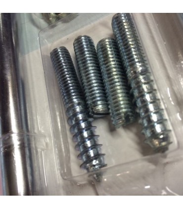 détail des fixations livrées avec le set One