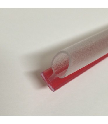 Joint d'étanchéité à coller sur le chant bas de la porte en verre